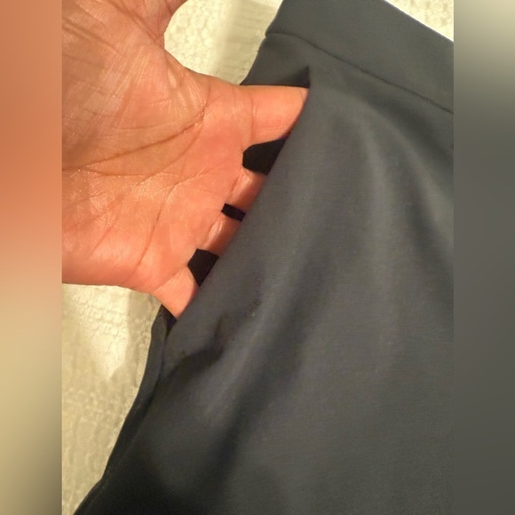 Lululemon Classic Black Pants - Picture 11 of 12